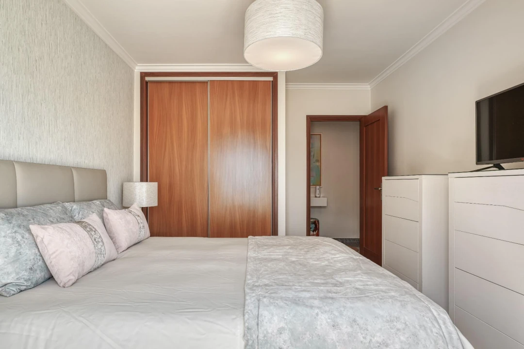 Apartamento T1 para Venda em Ramada e Caneças Foto 12