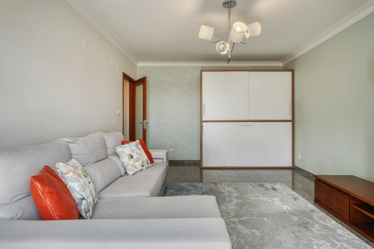 Apartamento T1 para Venda em Ramada e Caneças Foto 3