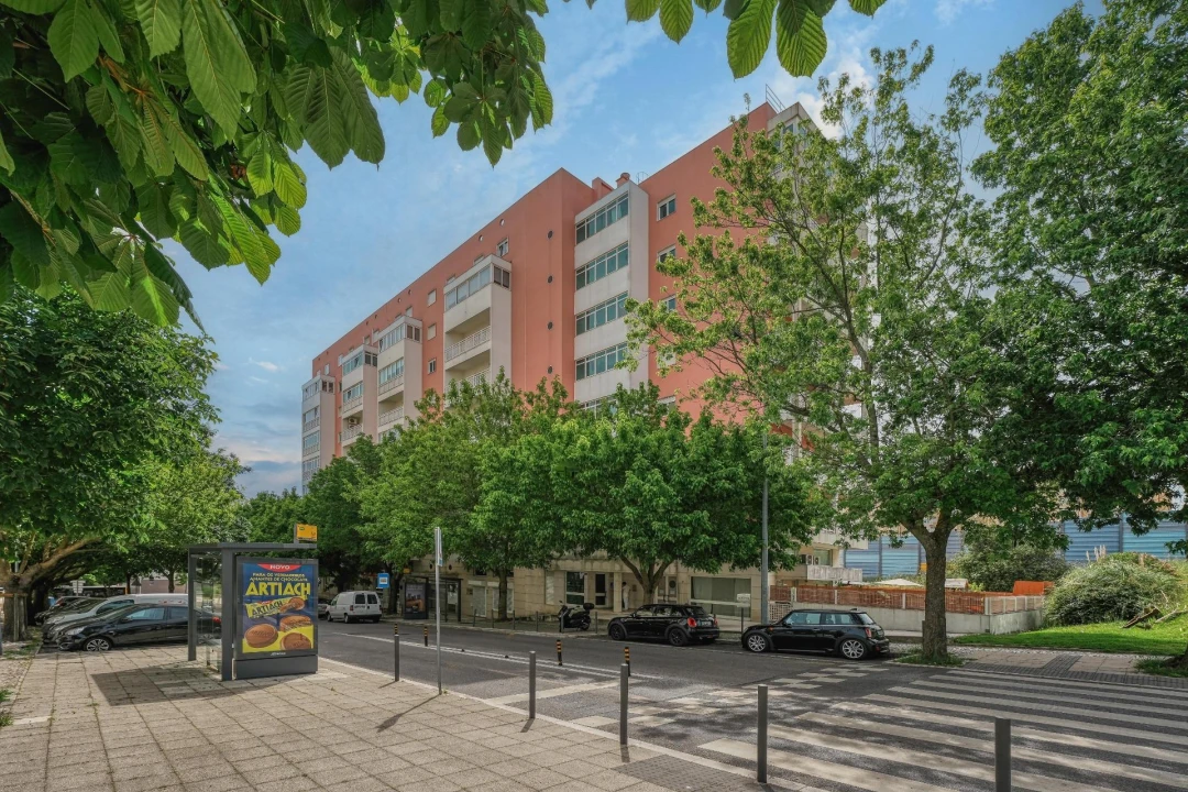 Apartamento T2 para Venda em Lumiar Foto 1