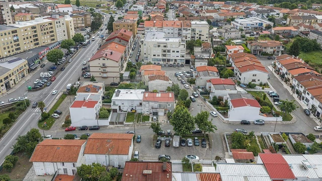 Moradia T4 para Venda em Ferreiros e Gondizalves Foto 38