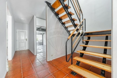 Moradia T4 para Venda em Ferreiros e Gondizalves