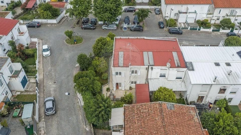 Moradia T4 para Venda em Ferreiros e Gondizalves