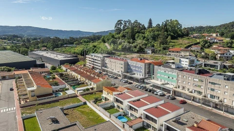 Apartamento T3 para Venda em Fonte Arcada e Oliveira