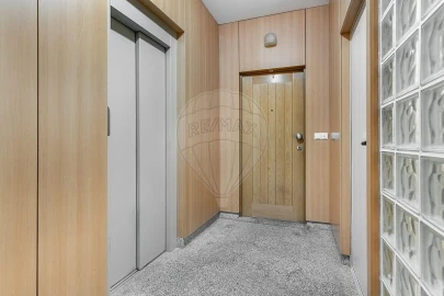 Apartamento T3 para Venda em Fonte Arcada e Oliveira