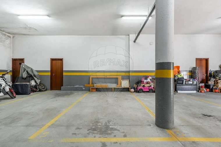Apartamento T3 para Venda em Fonte Arcada e Oliveira Foto 14