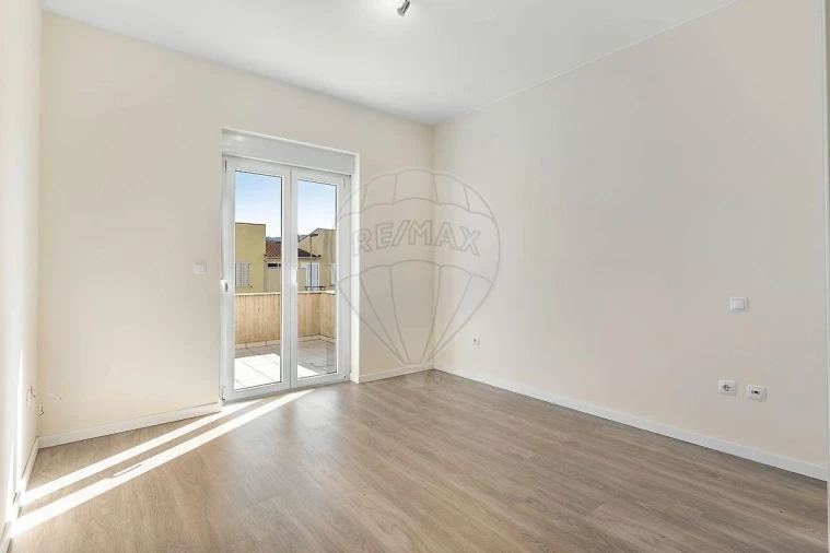 Apartamento T3 para Venda em Fonte Arcada e Oliveira Foto 20