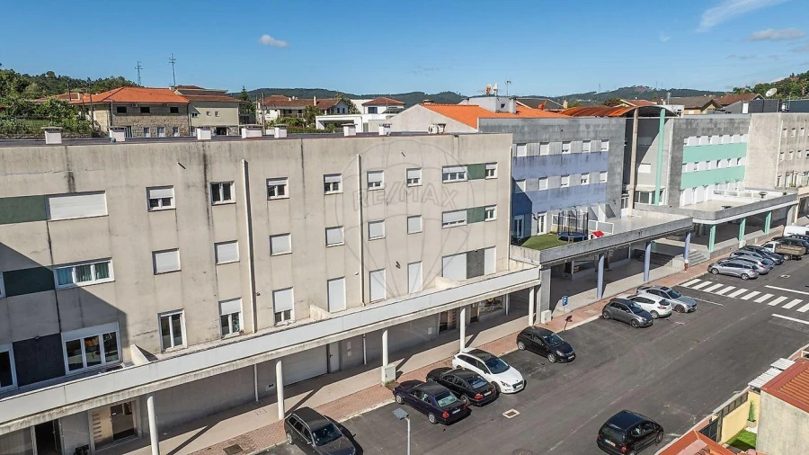 Apartamento T3 para Venda em Fonte Arcada e Oliveira Foto 24