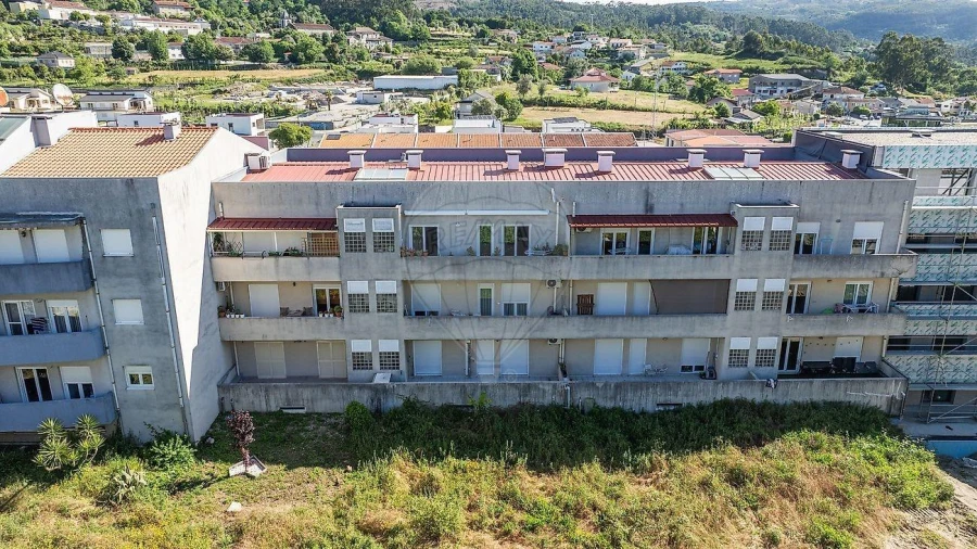 Apartamento T3 para Venda em Fonte Arcada e Oliveira Foto 26