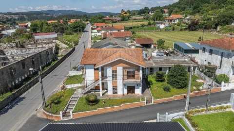 Moradia T3 para Venda em Nine