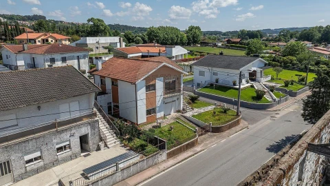 Moradia T3 para Venda em Nine