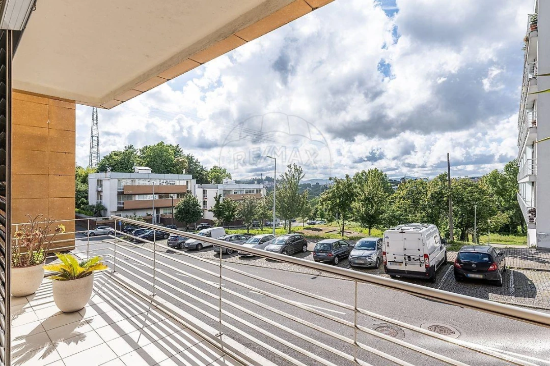 Moradia T3 para Venda em Azurem Foto 20