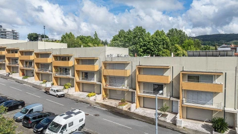 Moradia T3 para Venda em Azurem