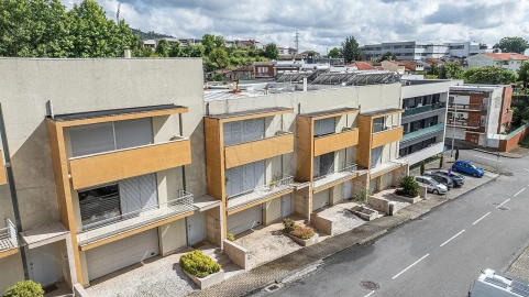 Moradia T3 para Venda em Azurem