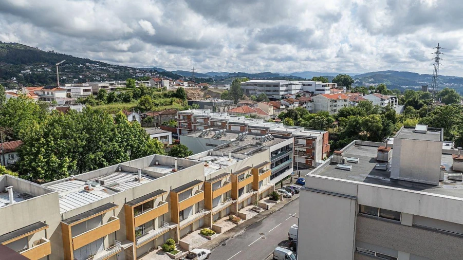 Moradia T3 para Venda em Azurem Foto 10