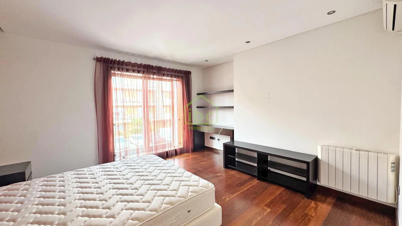 Apartamento T4 para Venda em Póvoa de Varzim, Beiriz e Argivai Foto 9