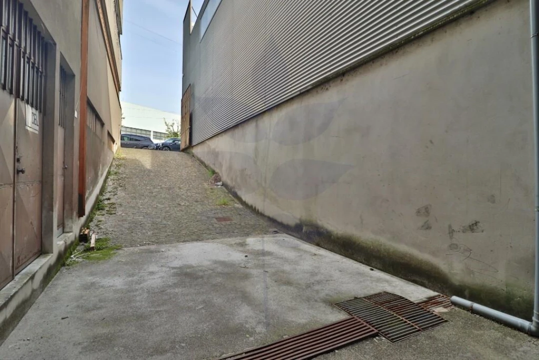 Loja para Venda em Braga (Maximinos, Sé e Cividade) Foto 10