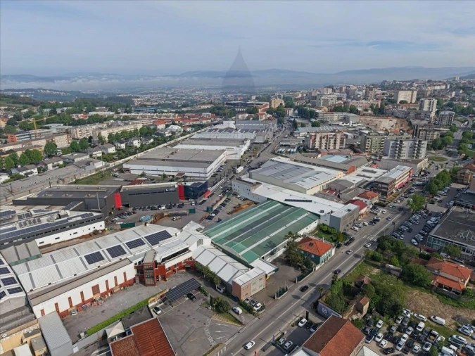Loja para Venda em Braga (Maximinos, Sé e Cividade) Foto 4