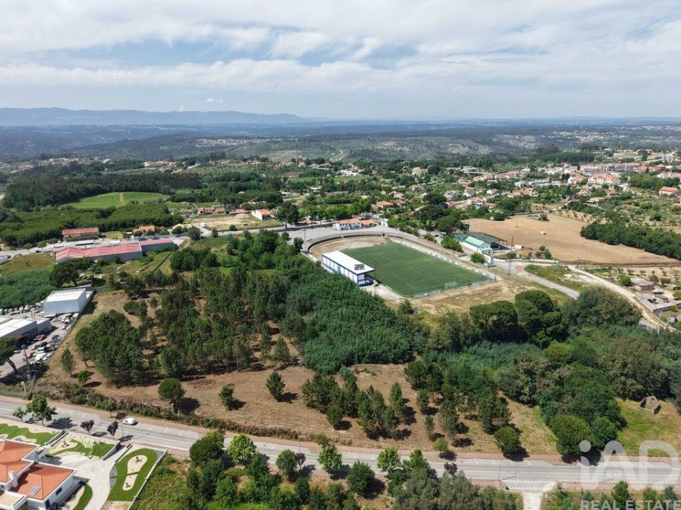 Terreno para Venda em Currelos, Papízios e Sobral Foto 1