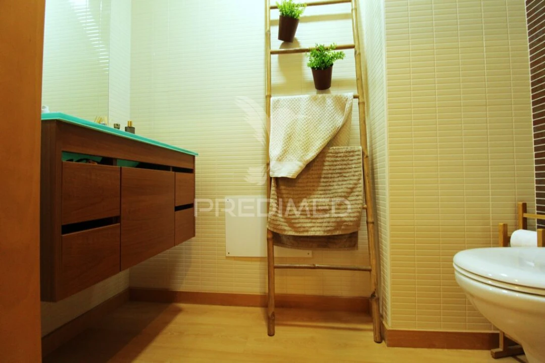 Apartamento T2 para Venda em Olhão Foto 6