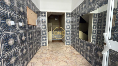 Apartamento T1 para Venda em Oeiras e São Julião da Barra, Paço de Arcos e Caxias