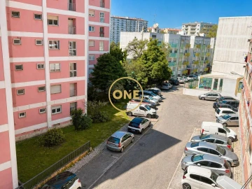 Apartamento T1 para Venda em Oeiras e São Julião da Barra, Paço de Arcos e Caxias