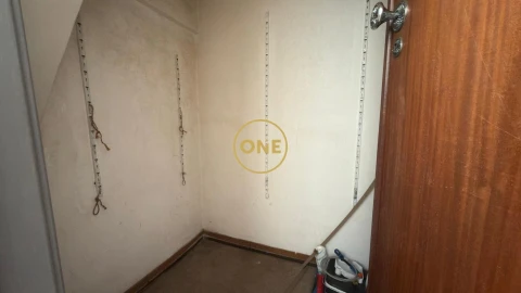 Apartamento T1 para Venda em Oeiras e São Julião da Barra, Paço de Arcos e Caxias