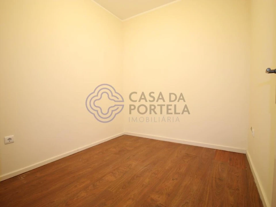 Apartamento T2 para Venda em Pedroso e Seixezelo Foto 15