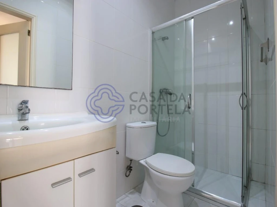 Apartamento T2 para Venda em Pedroso e Seixezelo Foto 18