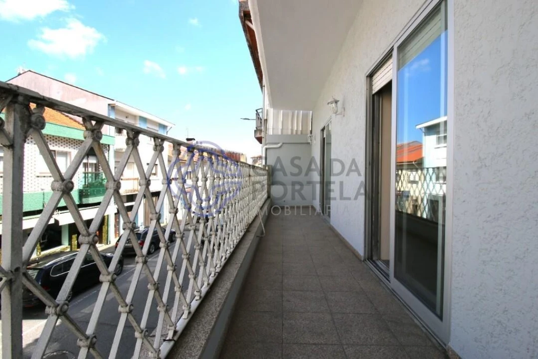 Apartamento T2 para Venda em Pedroso e Seixezelo Foto 22