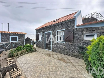 Moradia T2 para Venda em Ponta do Pargo