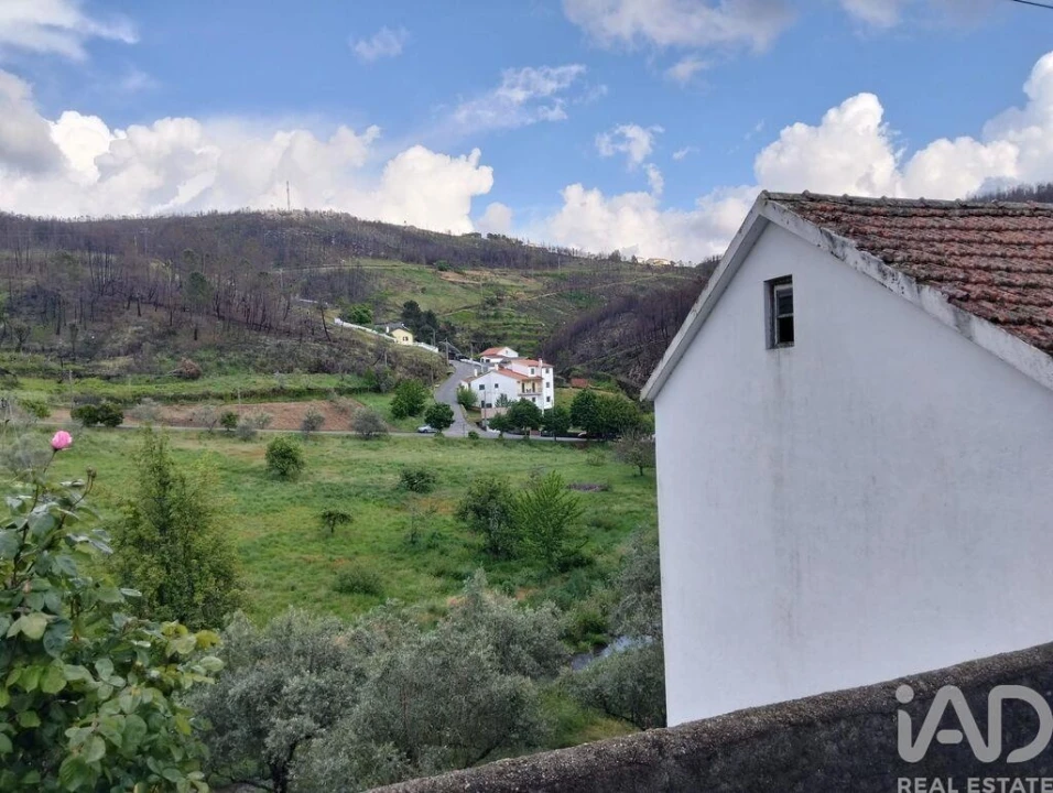 Moradia T2 para Venda em Unhais-O-Velho Foto 5