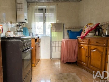 Moradia T2 para Venda em Unhais-O-Velho
