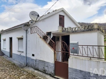 Moradia T2 para Venda em Unhais-O-Velho