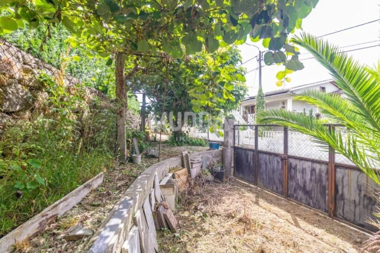 Moradia T3 para Venda em Fajões Foto 36