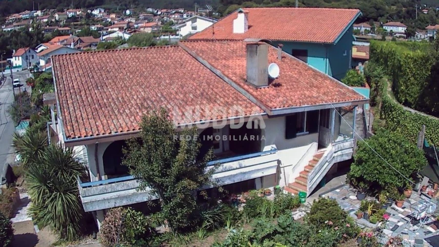 Moradia T5 para Venda em Fajões