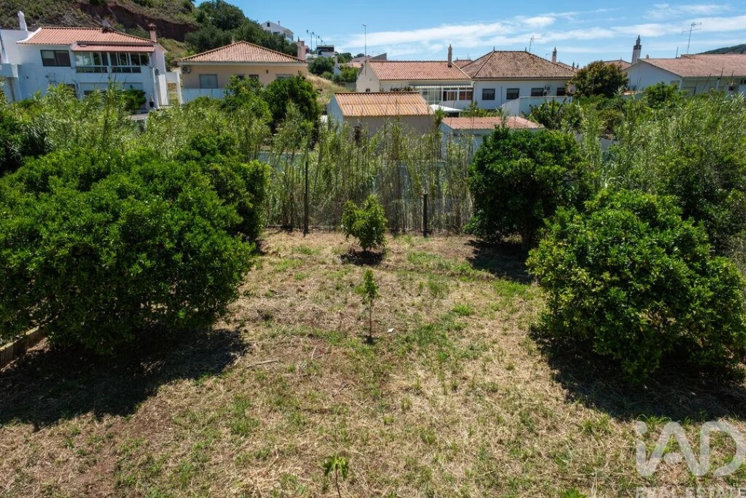 Moradia T4 para Venda em Alte Foto 18
