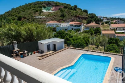 Moradia T4 para Venda em Alte