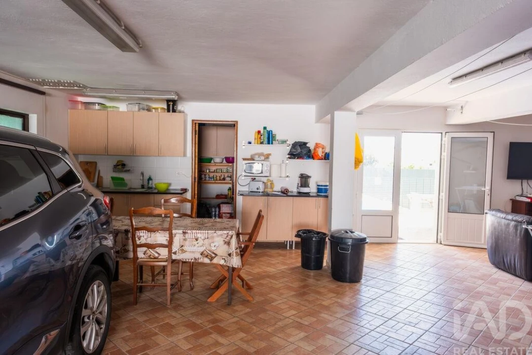 Moradia T4 para Venda em Alte Foto 17