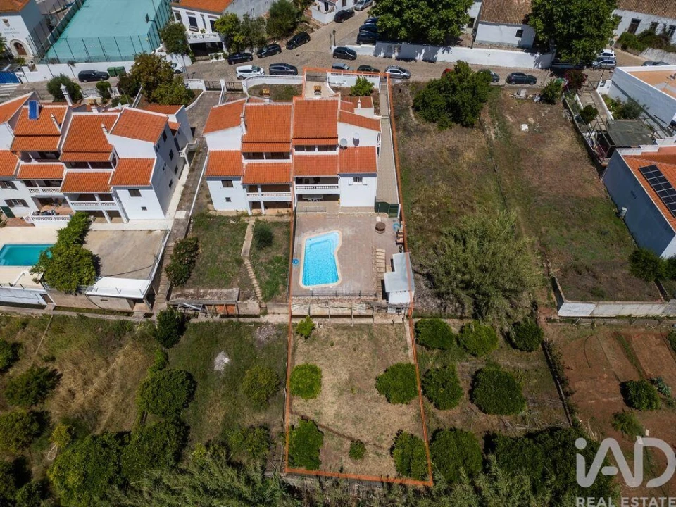 Moradia T4 para Venda em Alte Foto 2