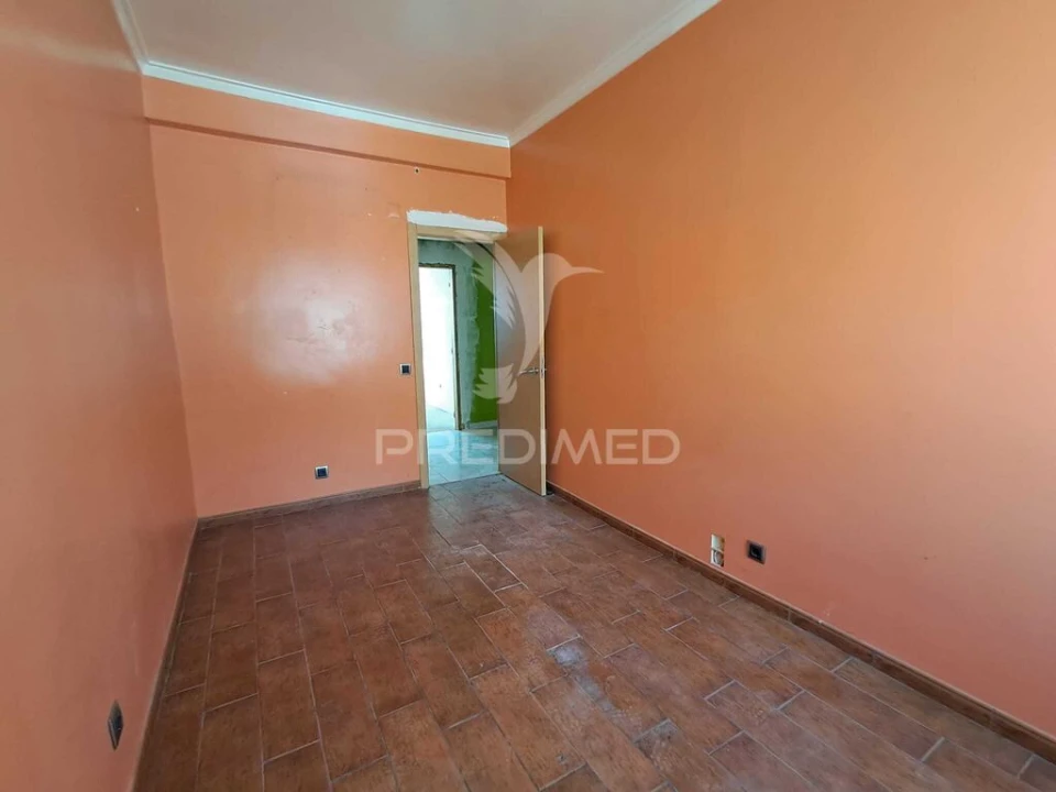 Apartamento T3 para Venda em Seixal, Arrentela e Aldeia de Paio Pires Foto 2