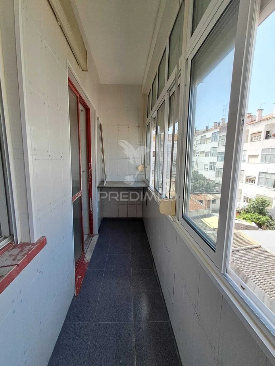 Apartamento T3 para Venda em Seixal, Arrentela e Aldeia de Paio Pires Foto 15