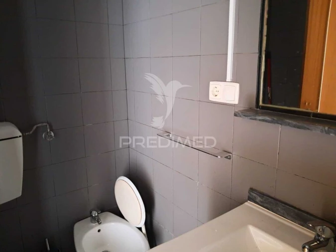 Apartamento T3 para Venda em Seixal, Arrentela e Aldeia de Paio Pires Foto 8
