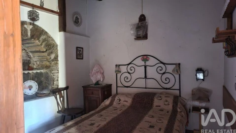 Moradia para Venda em Cerdeira e Moura da Serra
