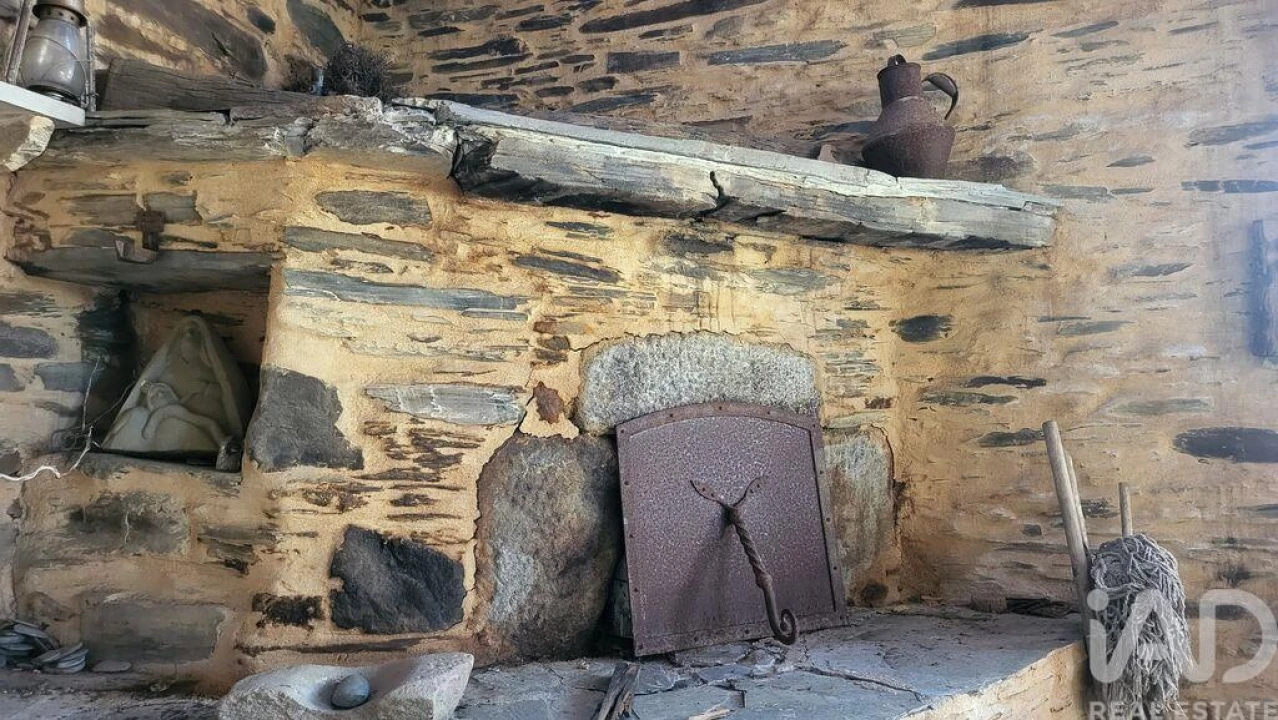 Moradia para Venda em Cerdeira e Moura da Serra Foto 11