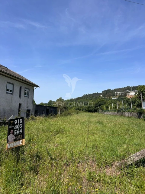 Terreno para Venda em Escariz (São Mamede) e Escariz (São Martinho)