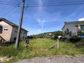 Terreno para Venda em Escariz (São Mamede) e Escariz (São Martinho)