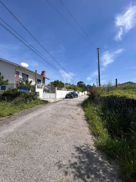 Terreno para Venda em Escariz (São Mamede) e Escariz (São Martinho)