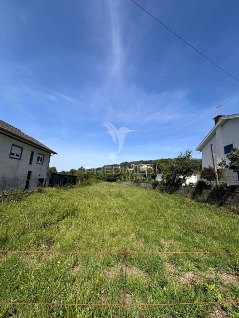 Terreno para Venda em Escariz (São Mamede) e Escariz (São Martinho)