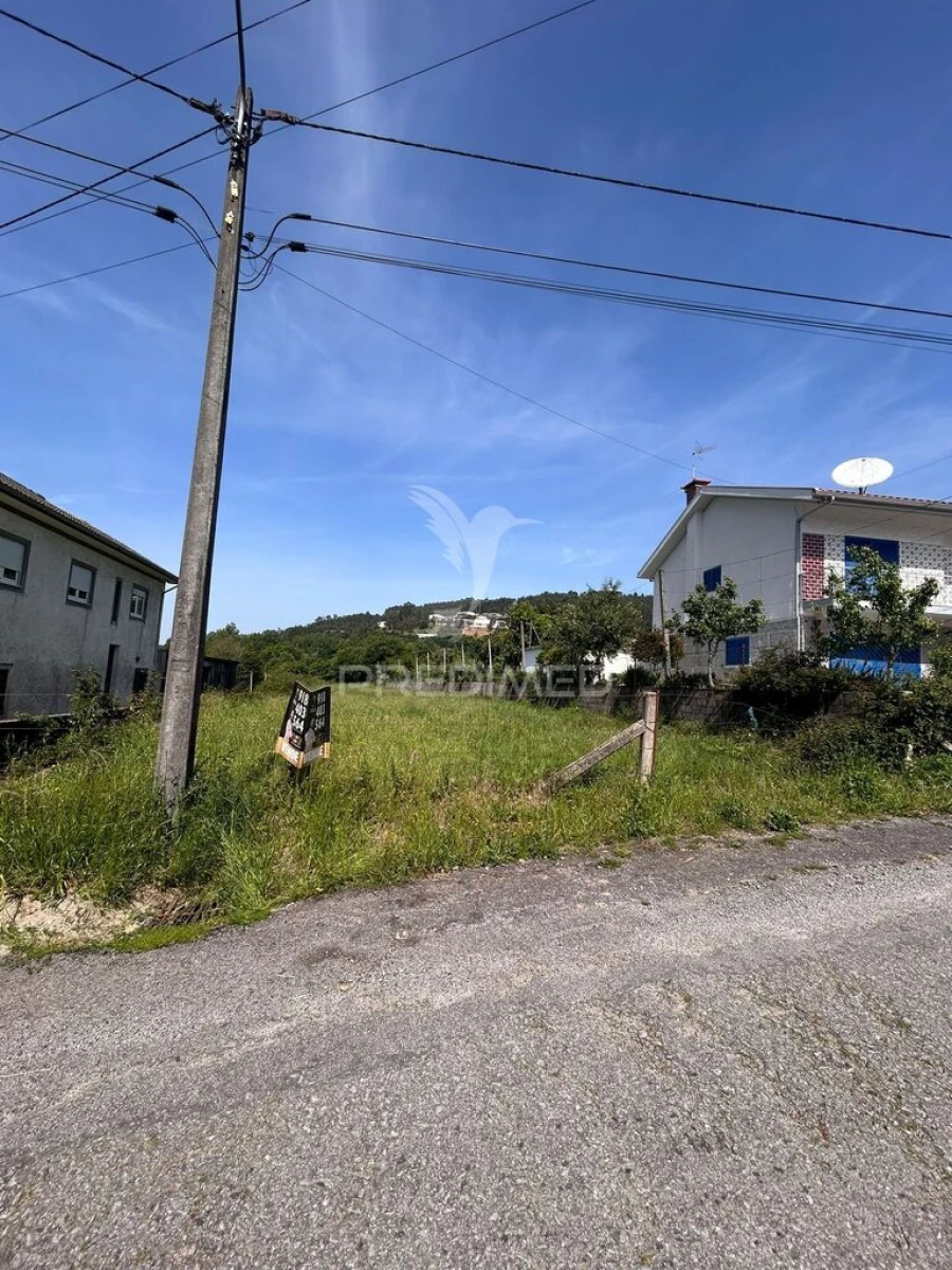 Terreno para Venda em Escariz (São Mamede) e Escariz (São Martinho)