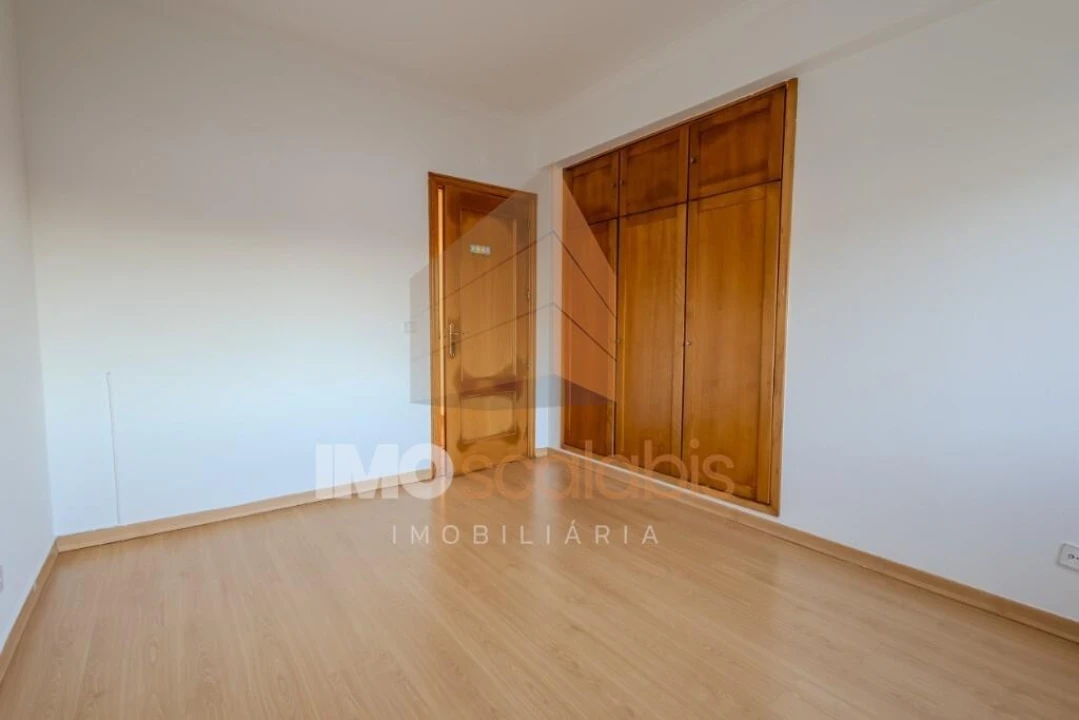 Apartamento T3 para Venda em Romeira e Várzea Foto 11